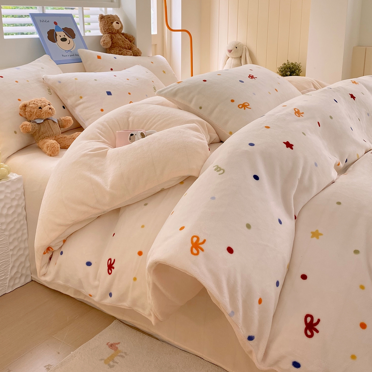 91家纺网 家纺一手货源 找家纺 悦织湾家纺 2025新款高克重牛奶绒印花四件套床单床笠轻奢时尚床上用品三四件套被套 五彩斑斓