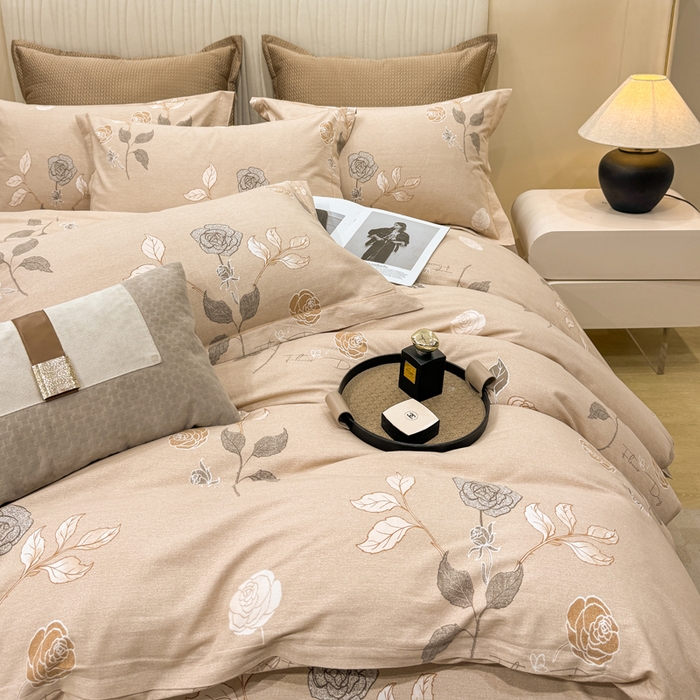 91家纺网 家纺一手货源 找家纺 凌鼎 2025新款100%全棉磨毛四件套数码印花加厚纯棉磨毛四件套玫瑰爱恋咖