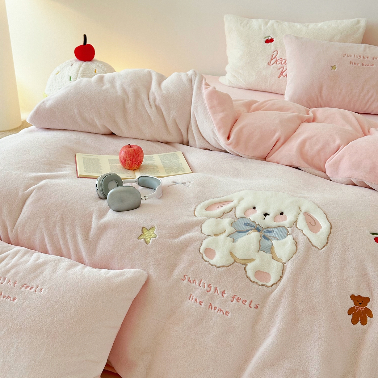 91家纺网 家纺一手货源 找家纺 （总）色鬼布艺高端家居主号 2025新款兔毛绒牛奶绒四件套系列