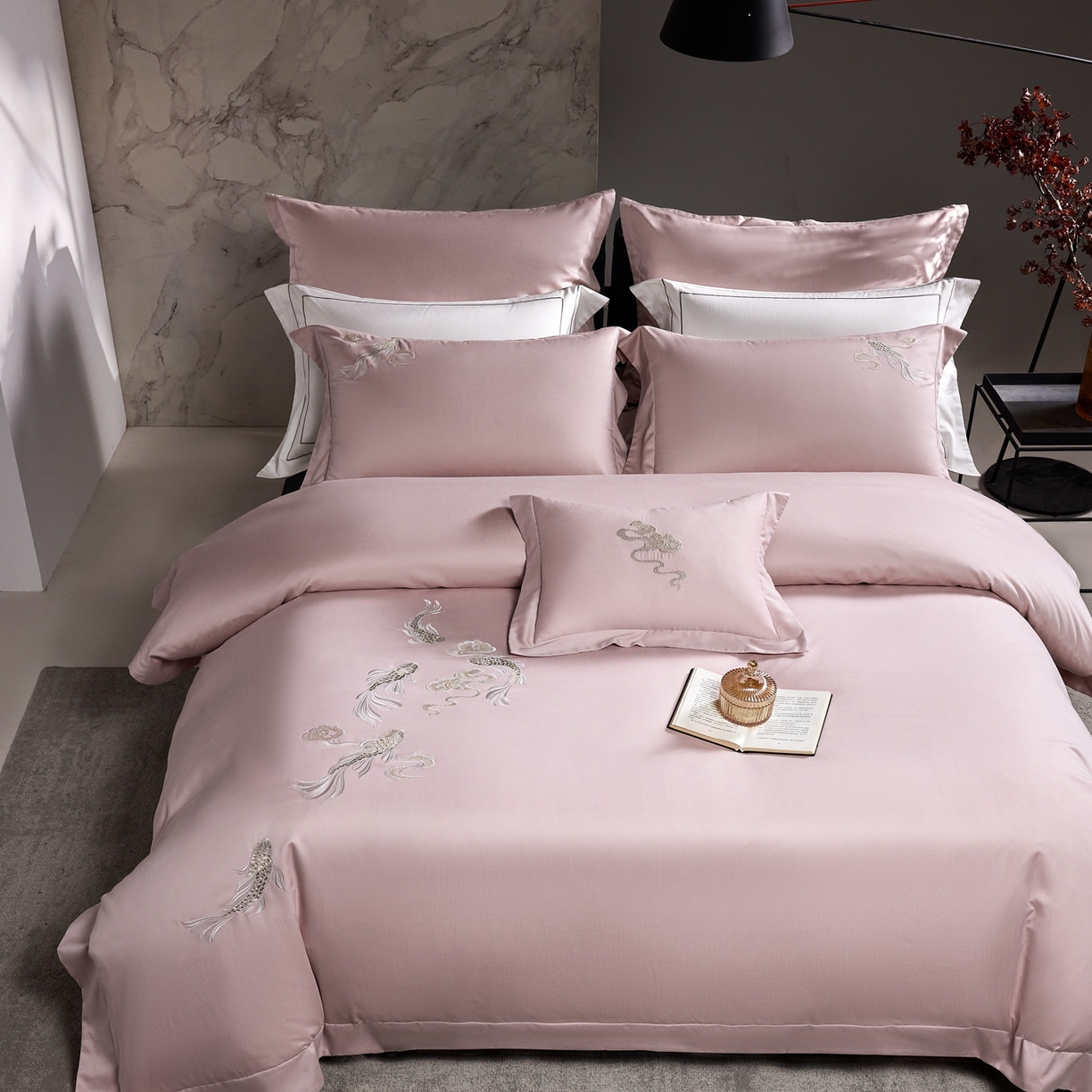 91家纺网 家纺一手货源 找家纺 （总）淼铭家纺 2025秋冬新款新中式天丝棉磨毛刺绣工艺四件套-锦鲤系列