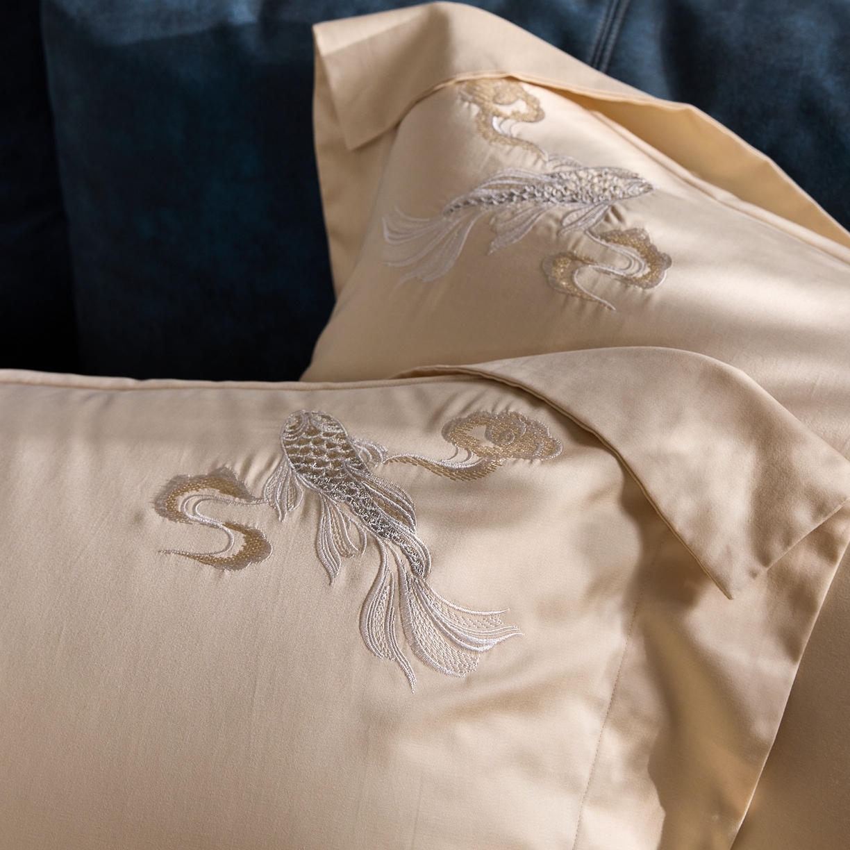 91家纺网 家纺一手货源 找家纺 淼铭家纺 2025秋冬新款新中式天丝棉磨毛刺绣工艺四件套-锦鲤系列 锦鲤-金