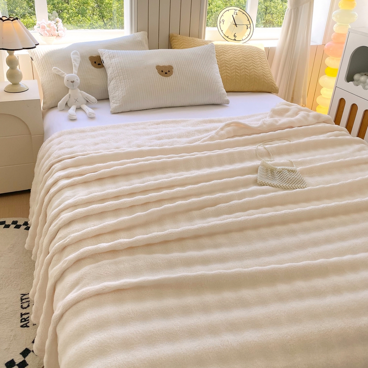 91家纺网 家纺一手货源 找家纺 悦织湾家纺 2025新款炫彩仿兔毛绒泡泡绒牛奶绒法兰绒毛毯休闲毯沙发盖毯跨境外贸出口专供 奶白