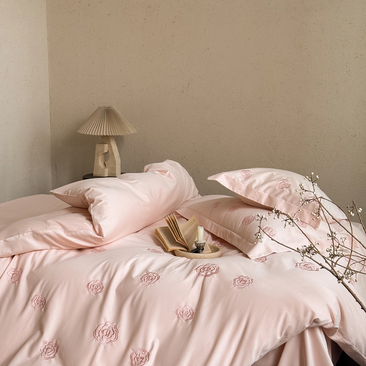 91家纺网 家纺一手货源 找家纺 （总）佳汐蓝家纺 2025新款全棉百支暖绒磨毛四件套-伊瓦尔