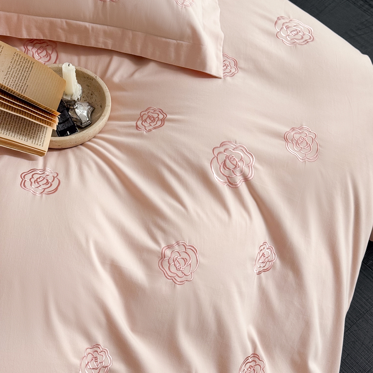 91家纺网 家纺一手货源 找家纺 （总）佳汐蓝家纺 2025新款全棉百支暖绒磨毛四件套-伊瓦尔