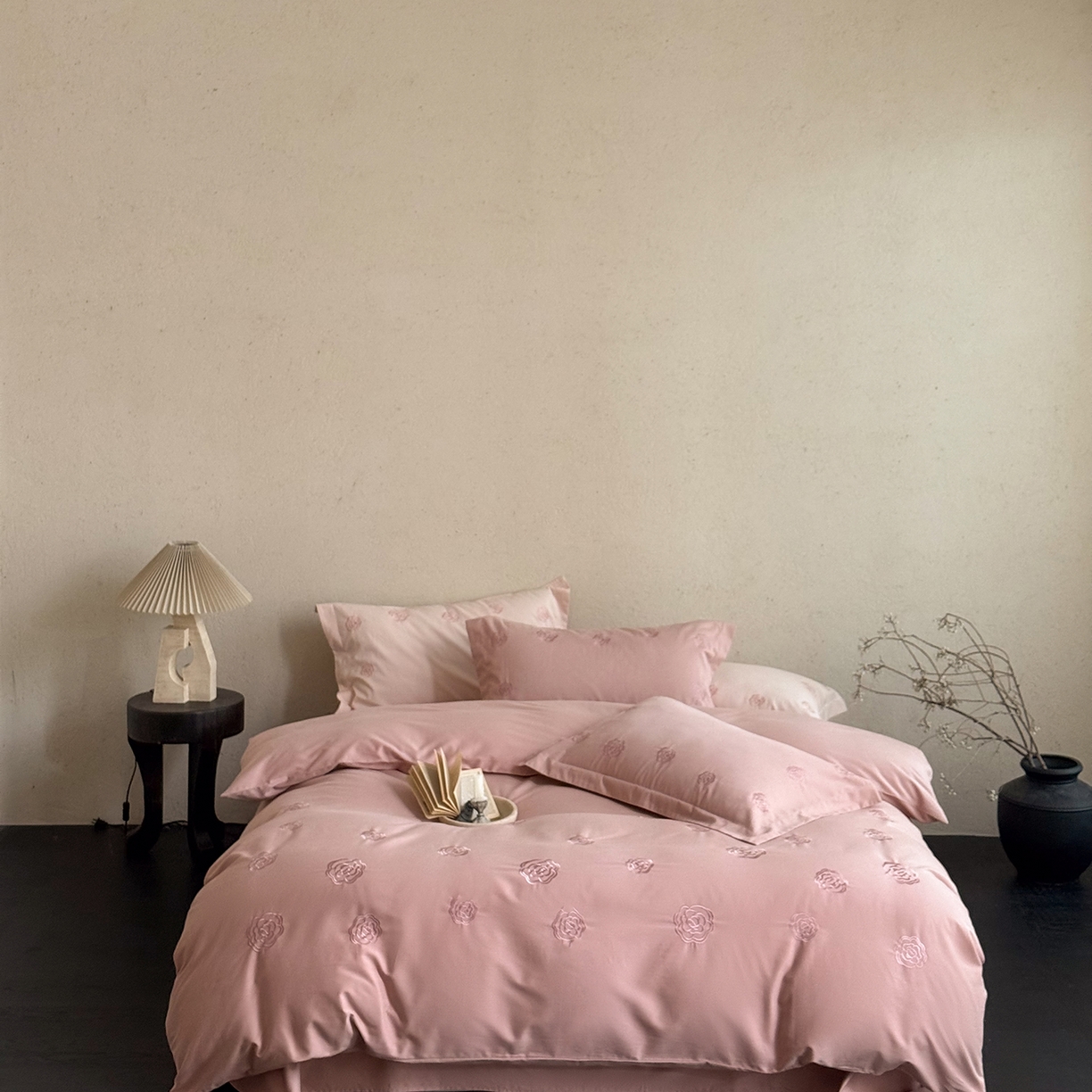 91家纺网 家纺一手货源 找家纺 佳汐蓝家纺 2025新款全棉百支暖绒磨毛四件套-伊瓦尔 伊瓦尔 浆果