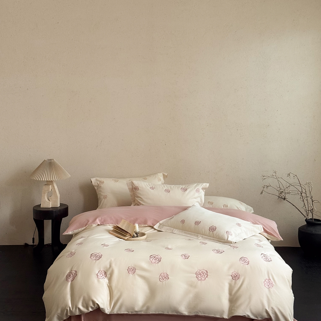 91家纺网 家纺一手货源 找家纺 （总）佳汐蓝家纺 2025新款全棉百支暖绒磨毛四件套-伊瓦尔