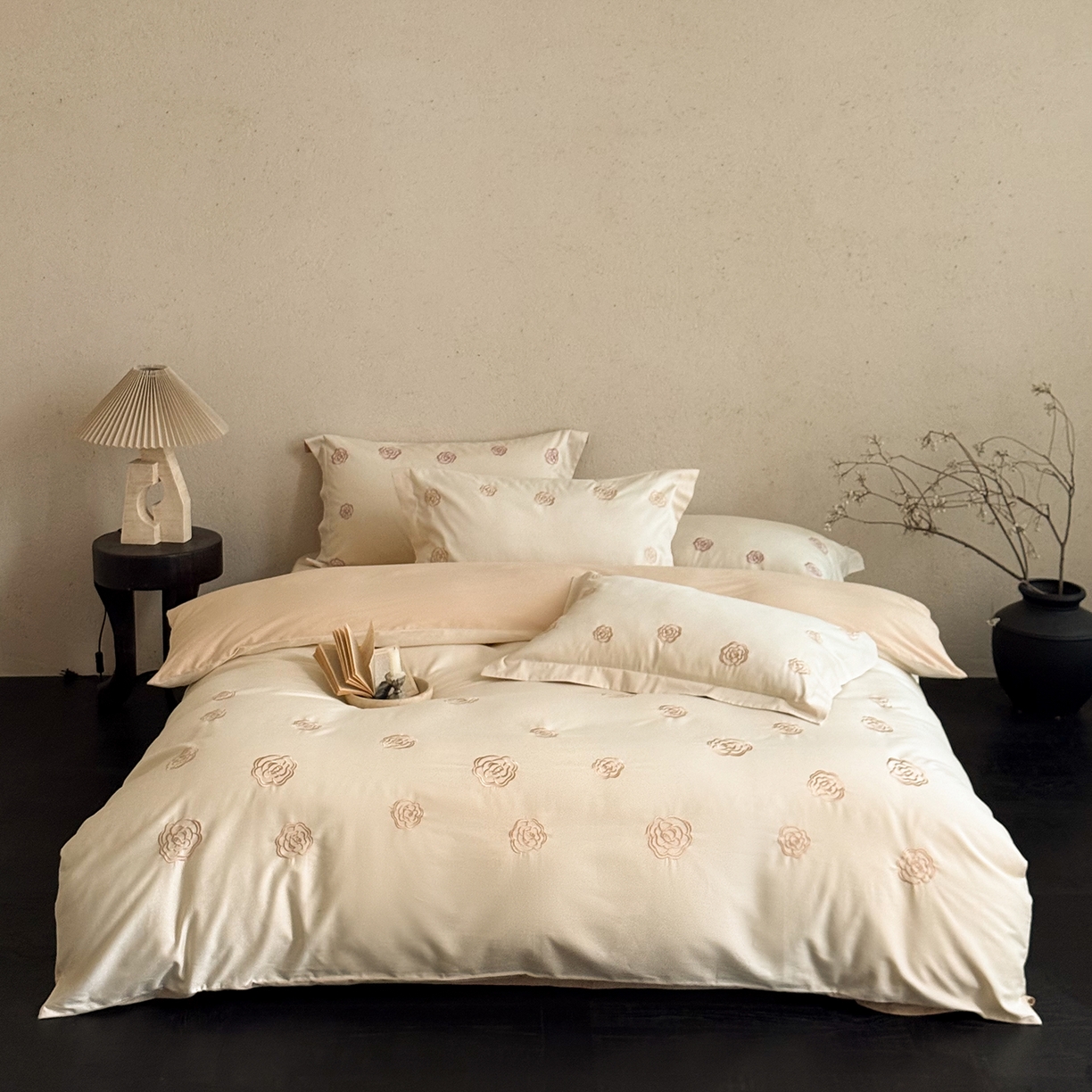 91家纺网 家纺一手货源 找家纺 （总）佳汐蓝家纺 2025新款全棉百支暖绒磨毛四件套-伊瓦尔