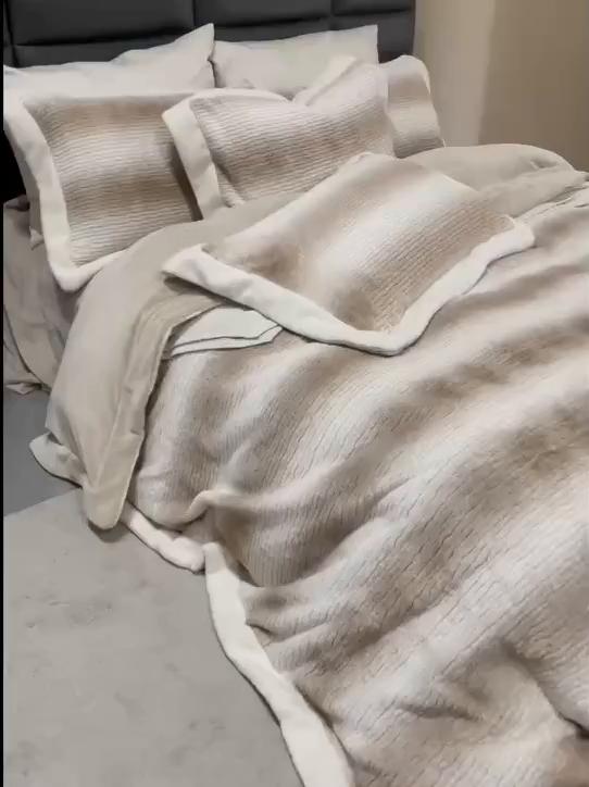 91家纺网 家纺一手货源 找家纺 佳汐蓝家纺 2025新款仿狐绒牛奶绒四件套-柔如系列 梧桐咖