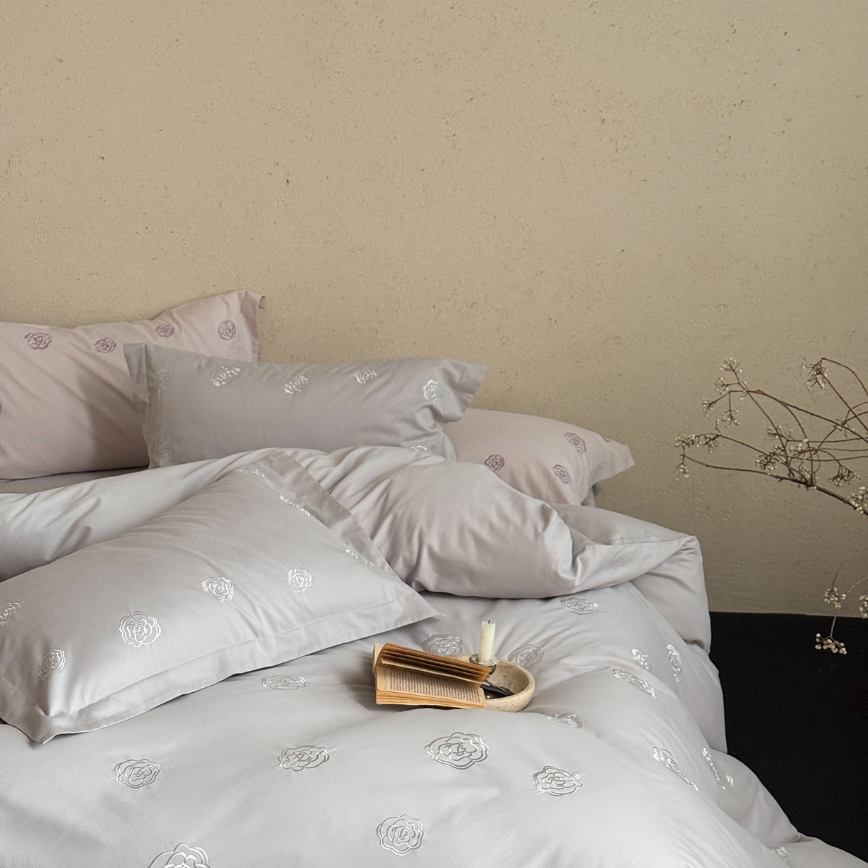 91家纺网 家纺一手货源 找家纺 佳汐蓝家纺 2025新款全棉百支暖绒磨毛四件套-伊瓦尔 伊瓦尔 灰