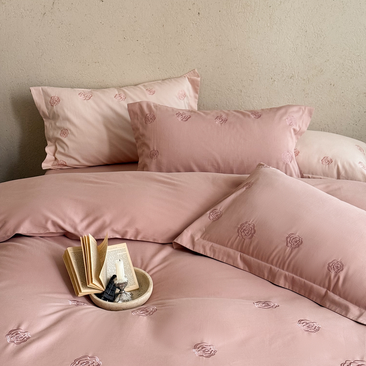 91家纺网 家纺一手货源 找家纺 佳汐蓝家纺 2025新款全棉百支暖绒磨毛四件套-伊瓦尔 伊瓦尔 浆果