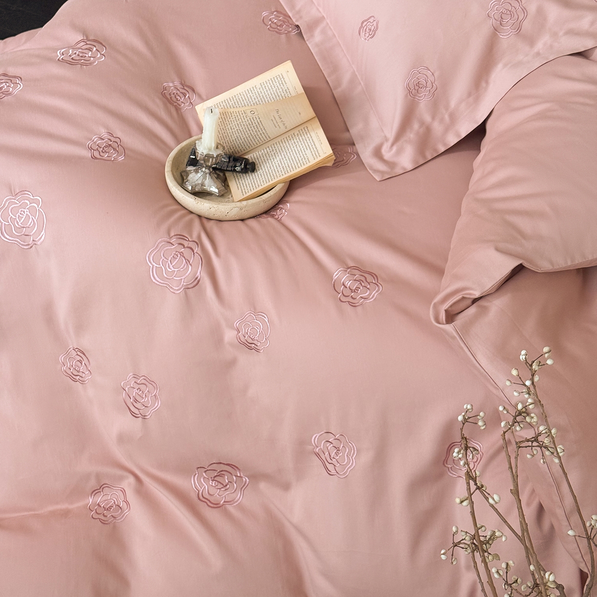 91家纺网 家纺一手货源 找家纺 佳汐蓝家纺 2025新款全棉百支暖绒磨毛四件套-伊瓦尔 伊瓦尔 浆果