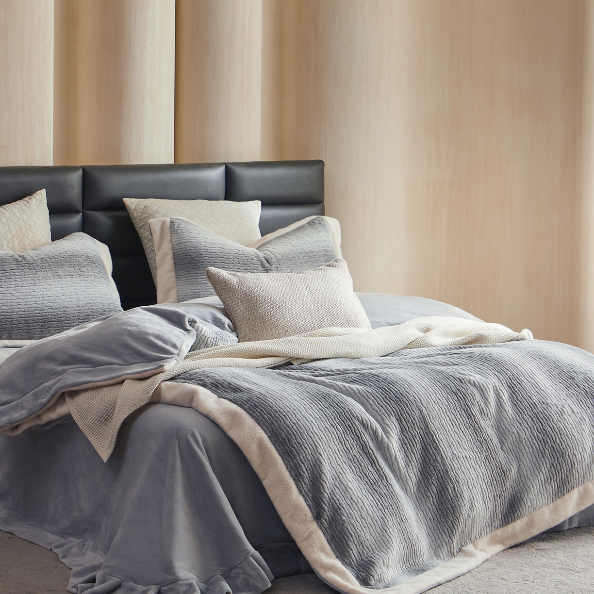 91家纺网 家纺一手货源 找家纺 佳汐蓝家纺 2025新款仿狐绒牛奶绒四件套-柔如系列 烟幕灰