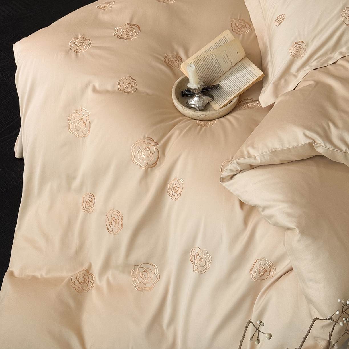 91家纺网 家纺一手货源 找家纺 佳汐蓝家纺 2025新款全棉百支暖绒磨毛四件套-伊瓦尔 伊瓦尔 卡其