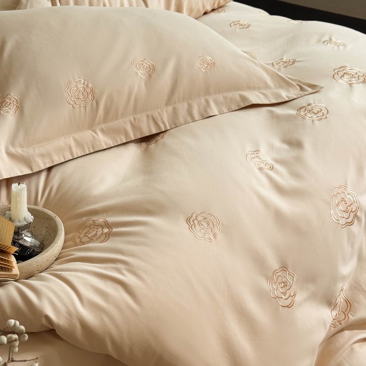 91家纺网 家纺一手货源 找家纺 佳汐蓝家纺 2025新款全棉百支暖绒磨毛四件套-伊瓦尔 伊瓦尔 卡其