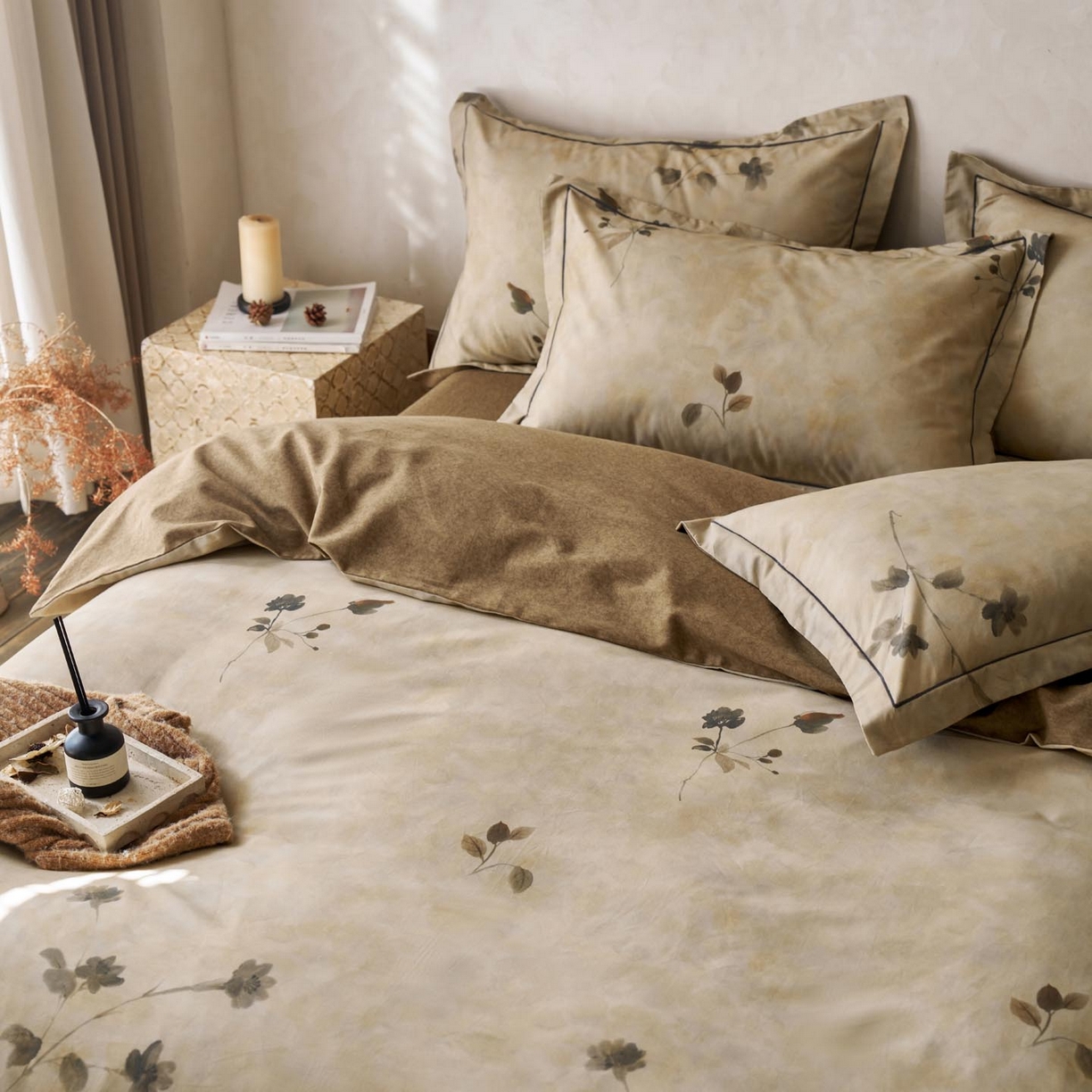 91家纺网 家纺一手货源 找家纺 涵宸家纺 2025新款全棉磨毛印花四件套-奥罗 浅影