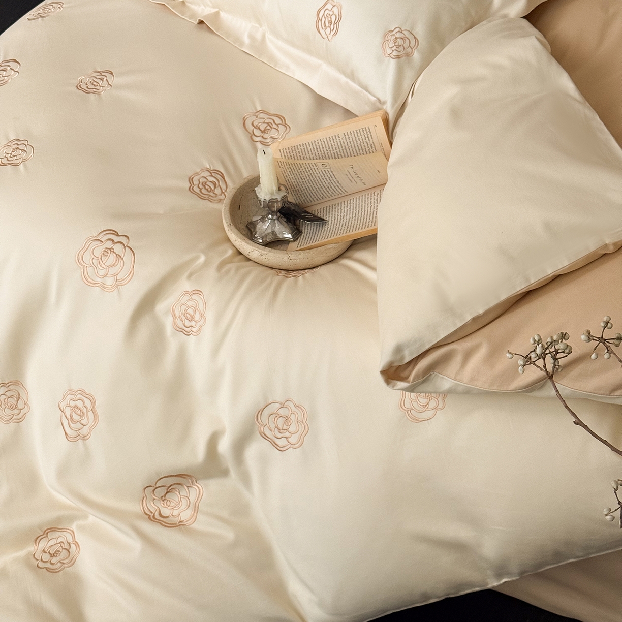 91家纺网 家纺一手货源 找家纺 佳汐蓝家纺 2025新款全棉百支暖绒磨毛四件套-伊瓦尔 伊瓦尔 奶芙卡其