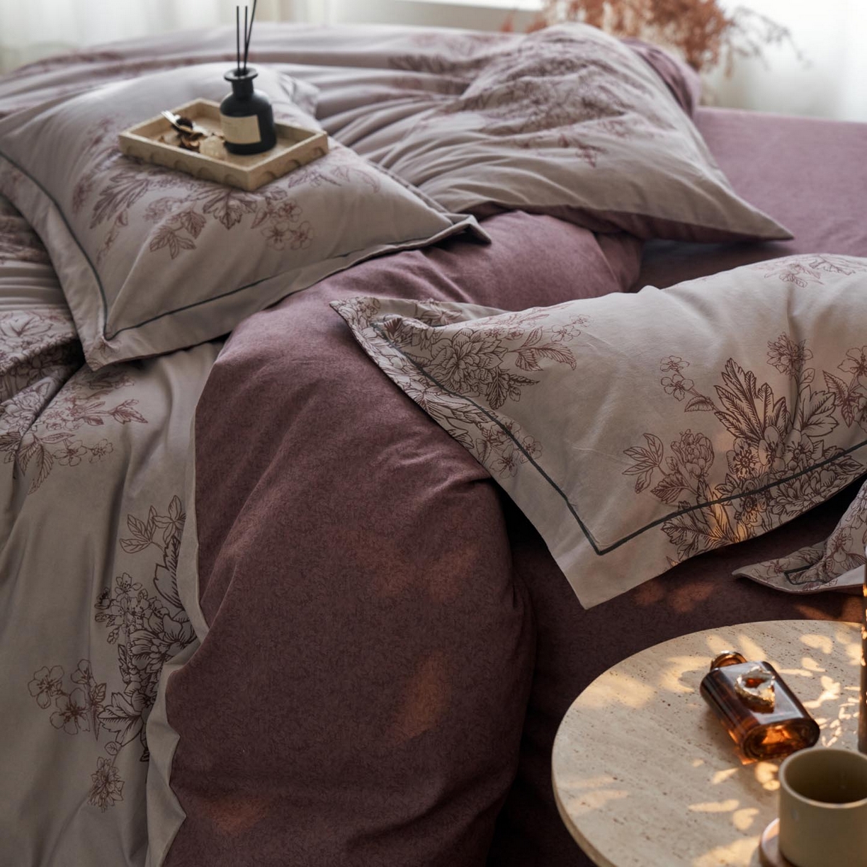 91家纺网 家纺一手货源 找家纺 涵宸家纺 2025新款全棉磨毛印花四件套-奥罗 素居- 胭