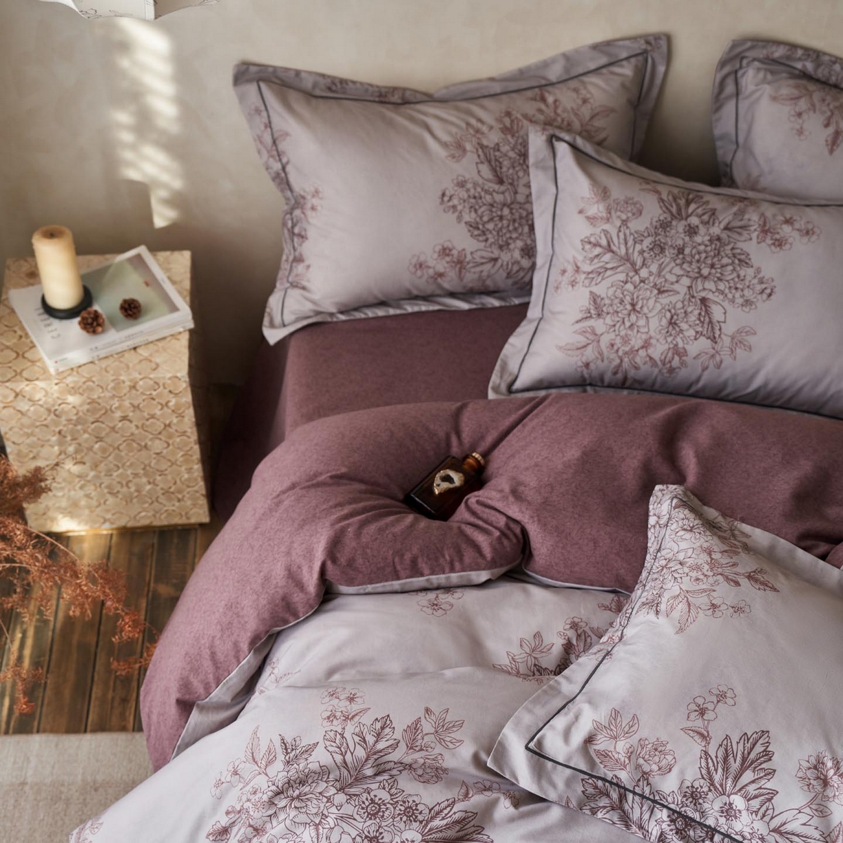 91家纺网 家纺一手货源 找家纺 涵宸家纺 2025新款全棉磨毛印花四件套-奥罗 素居- 胭