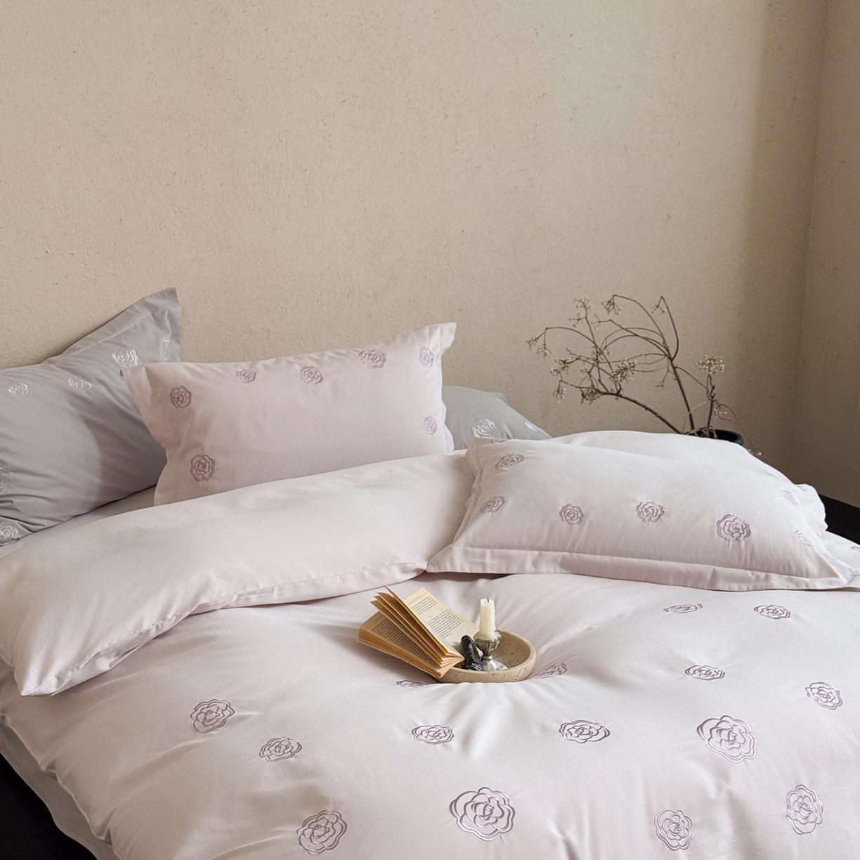 91家纺网 家纺一手货源 找家纺 佳汐蓝家纺 2025新款全棉百支暖绒磨毛四件套-伊瓦尔 伊瓦尔 紫