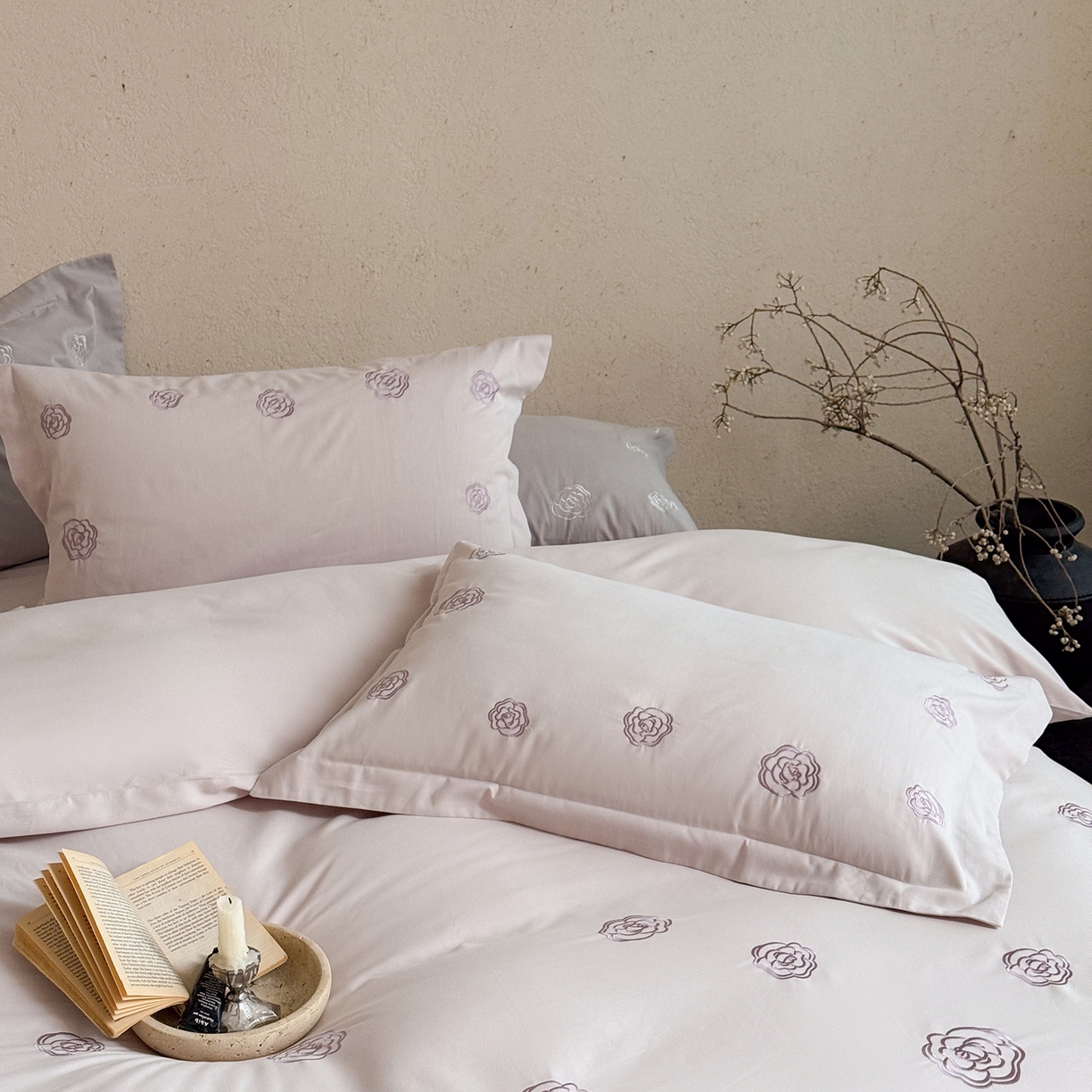 91家纺网 家纺一手货源 找家纺 佳汐蓝家纺 2025新款全棉百支暖绒磨毛四件套-伊瓦尔 伊瓦尔 紫