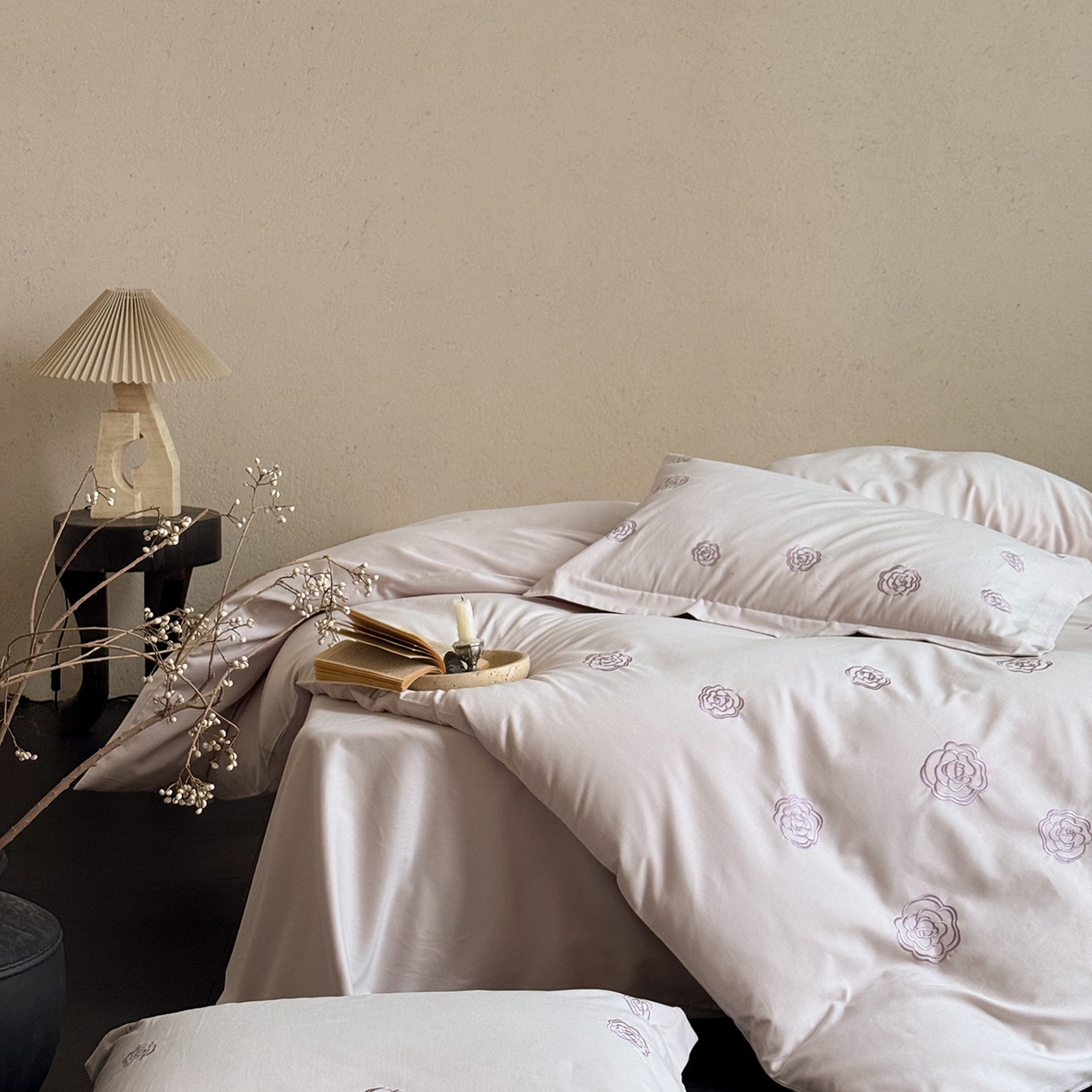 91家纺网 家纺一手货源 找家纺 佳汐蓝家纺 2025新款全棉百支暖绒磨毛四件套-伊瓦尔 伊瓦尔 紫