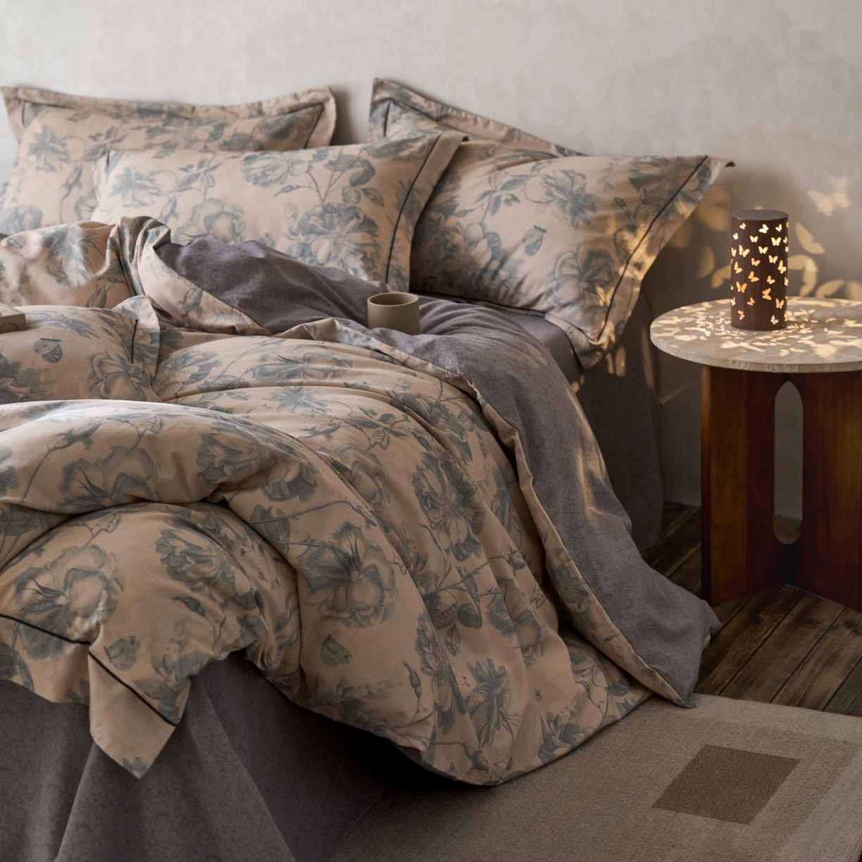 91家纺网 家纺一手货源 找家纺 涵宸家纺 2025新款全棉磨毛印花四件套-奥罗 听风-绿