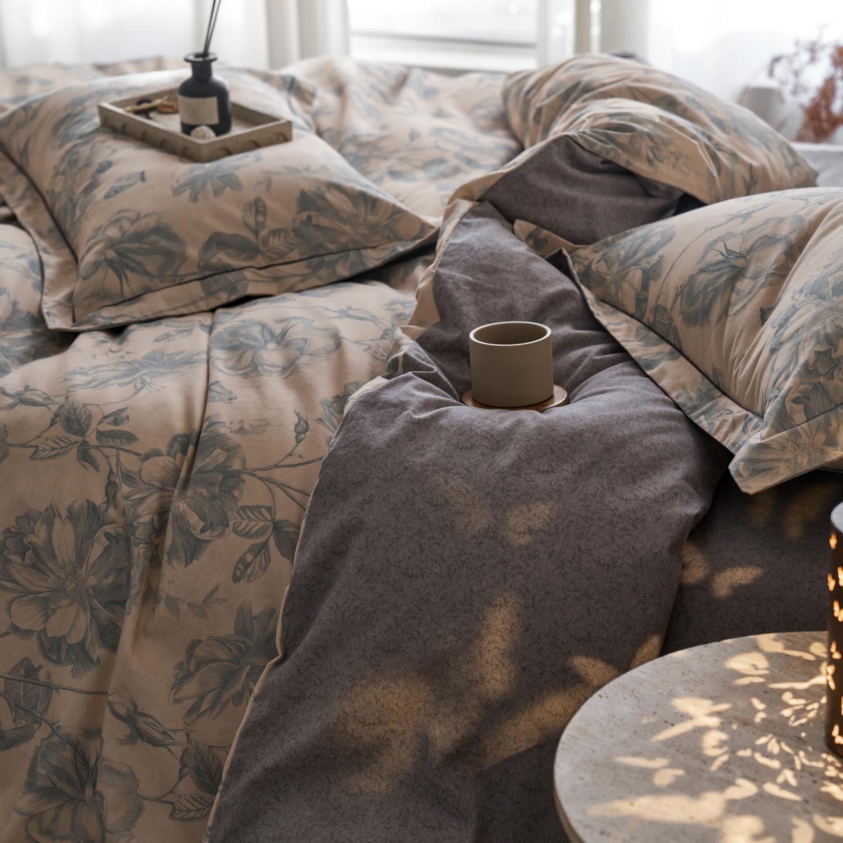 91家纺网 家纺一手货源 找家纺 涵宸家纺 2025新款全棉磨毛印花四件套-奥罗 听风-绿