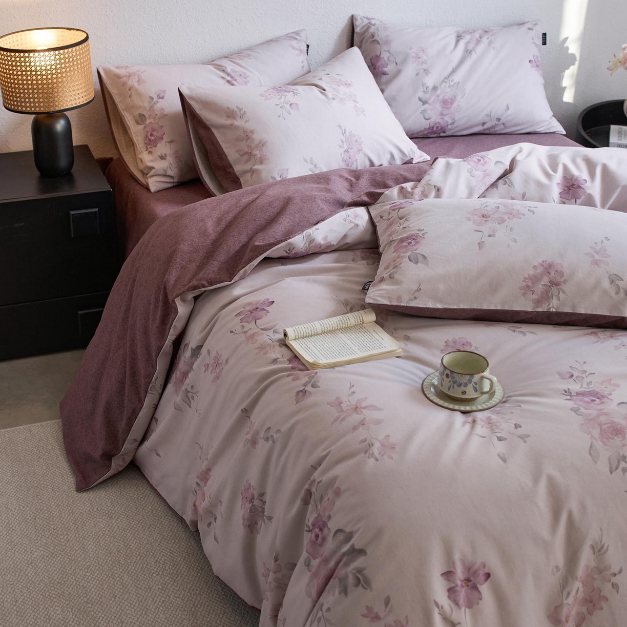 91家纺网 家纺一手货源 找家纺 涵宸家纺 2025新款全棉磨毛印花四件套-御岚 华韵-紫