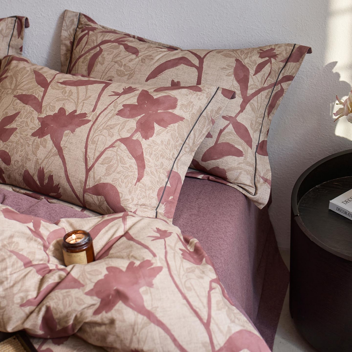 91家纺网 家纺一手货源 找家纺 涵宸家纺 2025新款全棉磨毛印花四件套-奥罗 枝语-红