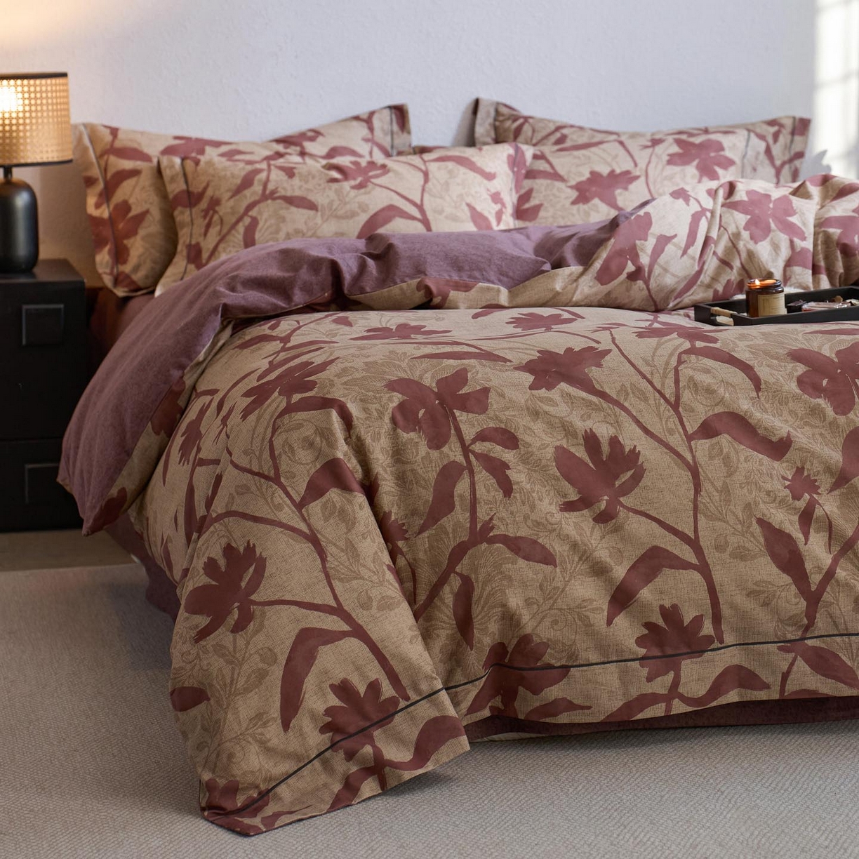 91家纺网 家纺一手货源 找家纺 涵宸家纺 2025新款全棉磨毛印花四件套-奥罗 枝语-红