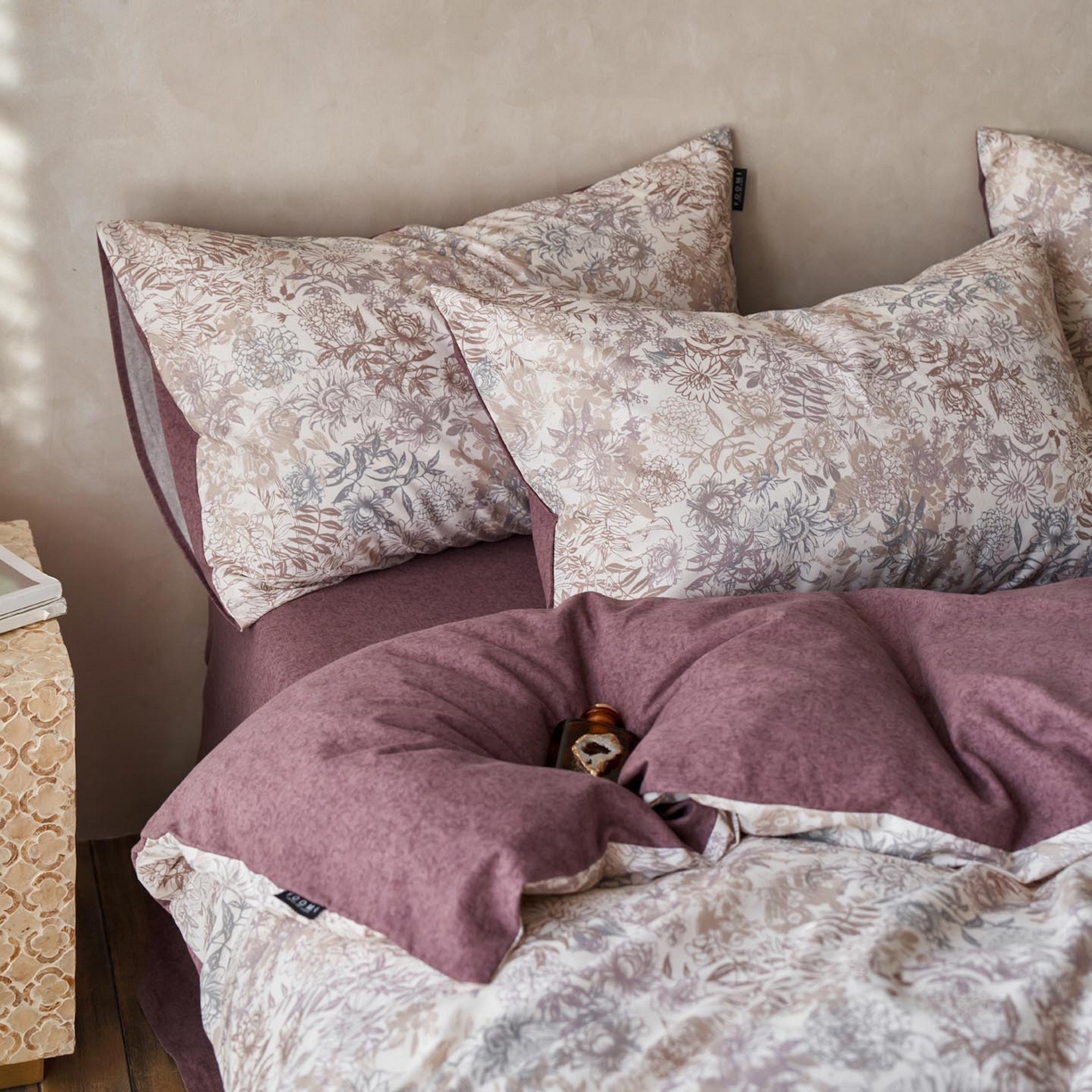 91家纺网 家纺一手货源 找家纺 涵宸家纺 2025新款全棉磨毛印花四件套-御岚 栖岚