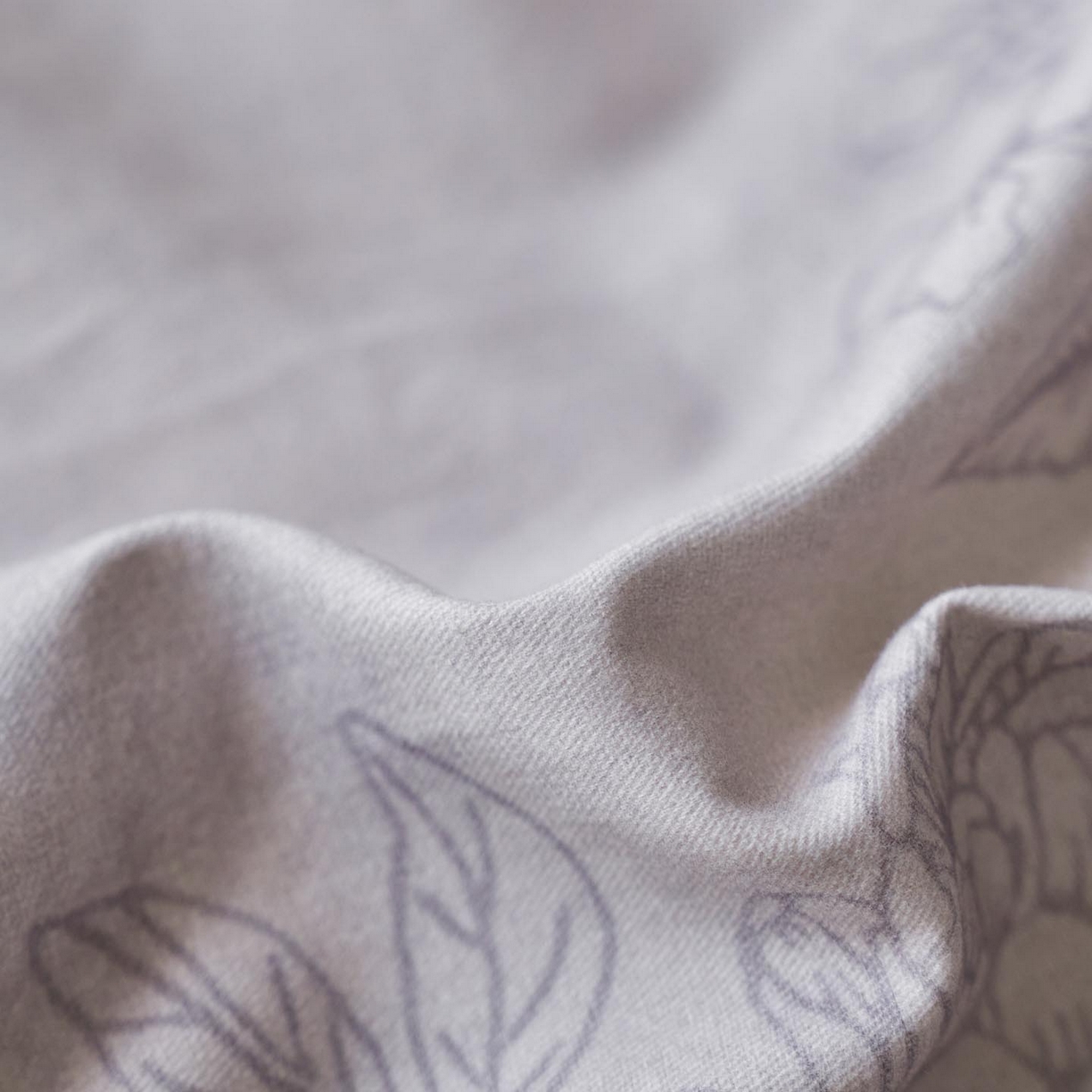 91家纺网 家纺一手货源 找家纺 涵宸家纺 2025新款全棉磨毛印花四件套-御岚 素居-灰