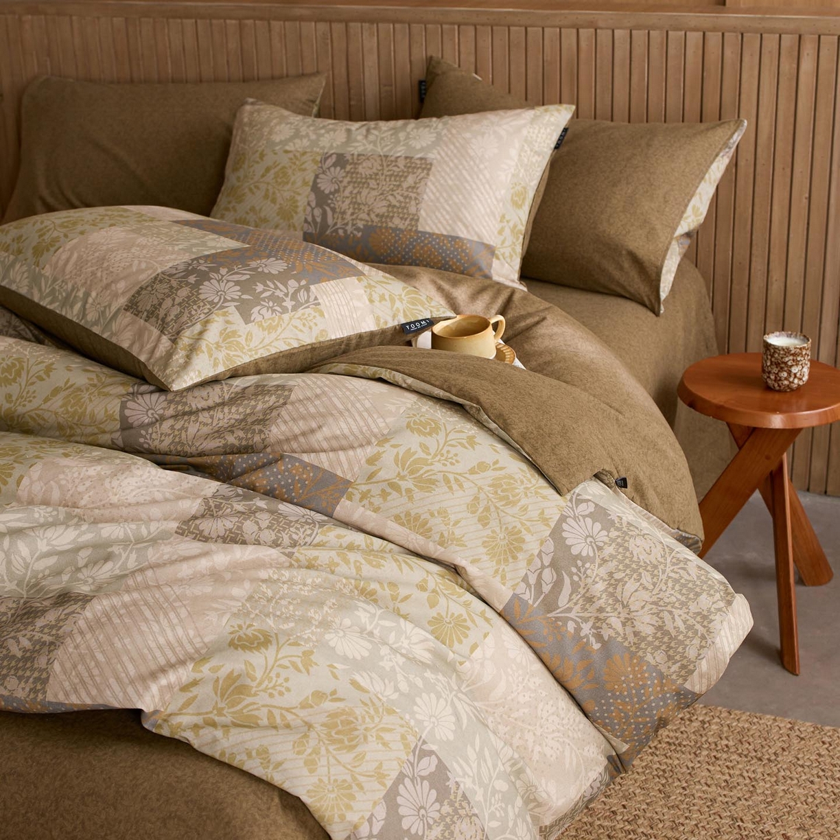 91家纺网 家纺一手货源 找家纺 涵宸家纺 2025新款全棉磨毛印花四件套-御岚 纹羌