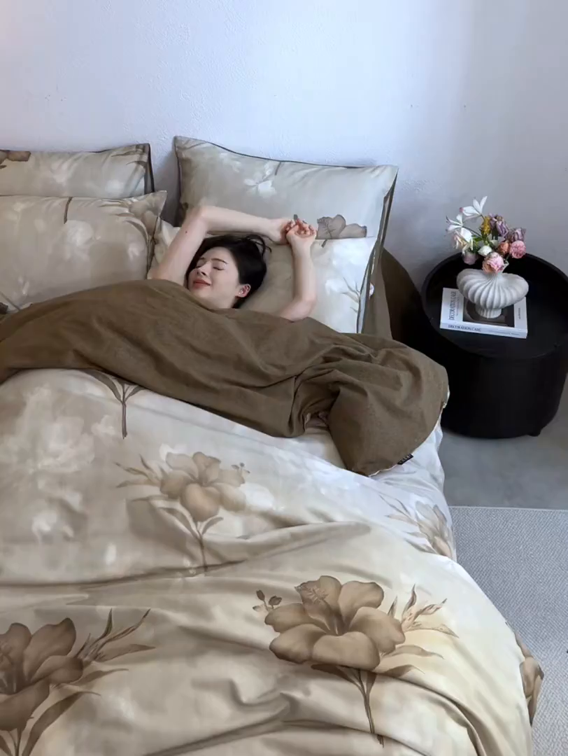 91家纺网 家纺一手货源 找家纺 涵宸家纺 2025新款全棉磨毛印花四件套-御岚 幽兰