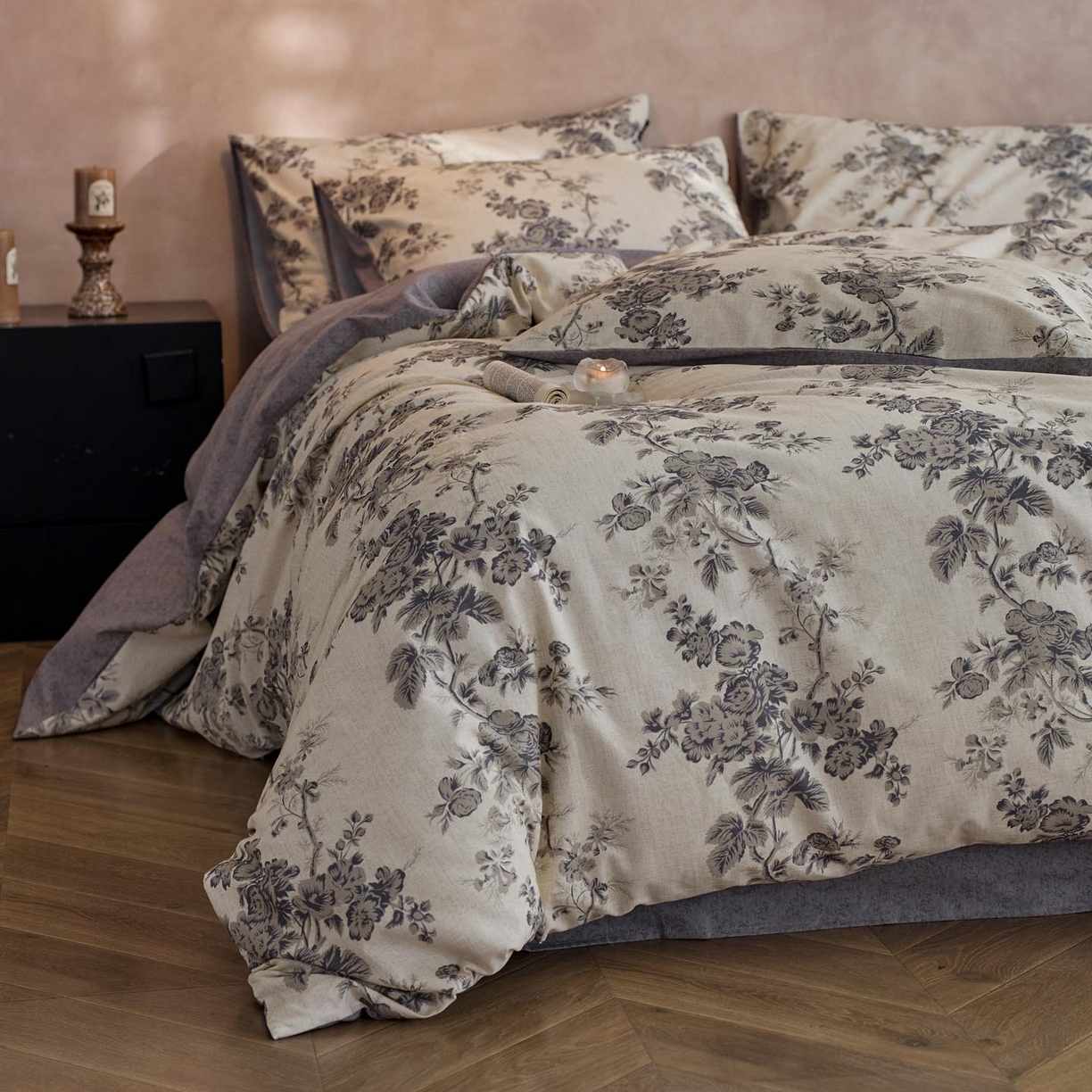 91家纺网 家纺一手货源 找家纺 涵宸家纺 2025新款全棉磨毛印花四件套-御岚 韵素