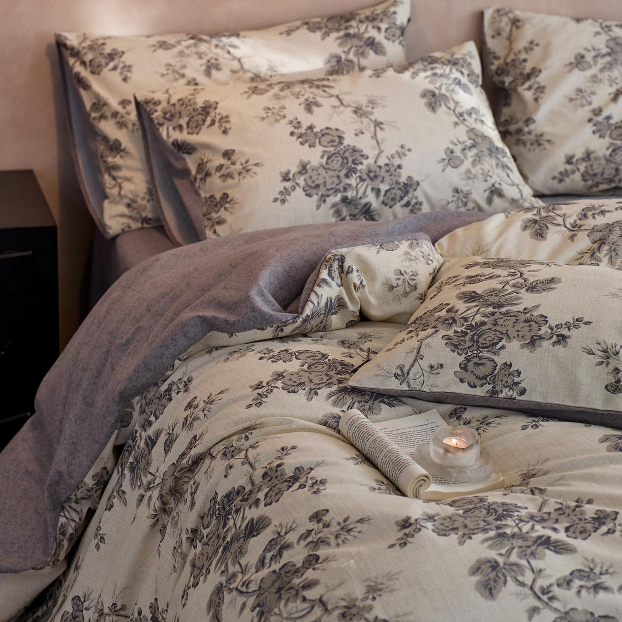 91家纺网 家纺一手货源 找家纺 涵宸家纺 2025新款全棉磨毛印花四件套-御岚 韵素