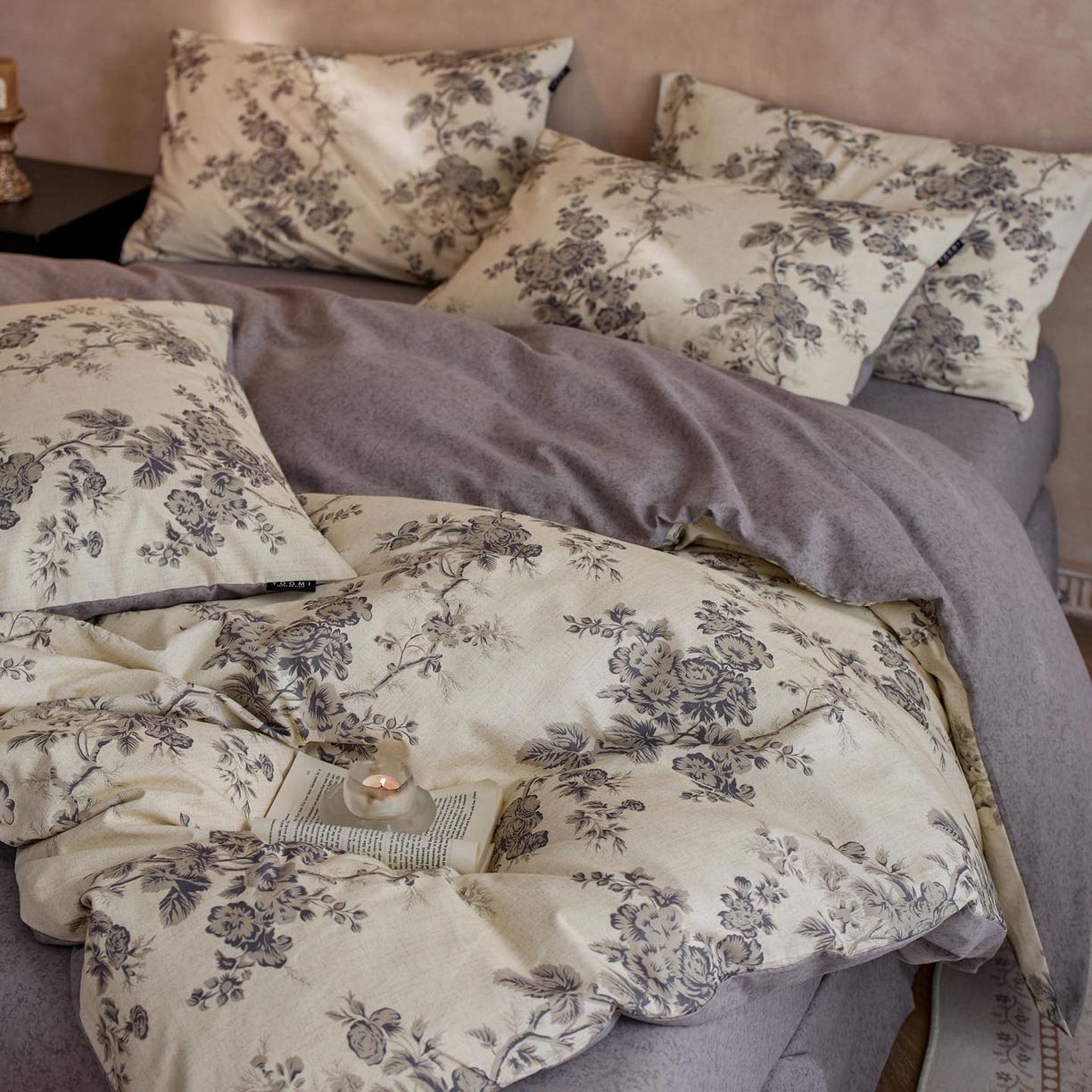 91家纺网 家纺一手货源 找家纺 涵宸家纺 2025新款全棉磨毛印花四件套-御岚 韵素