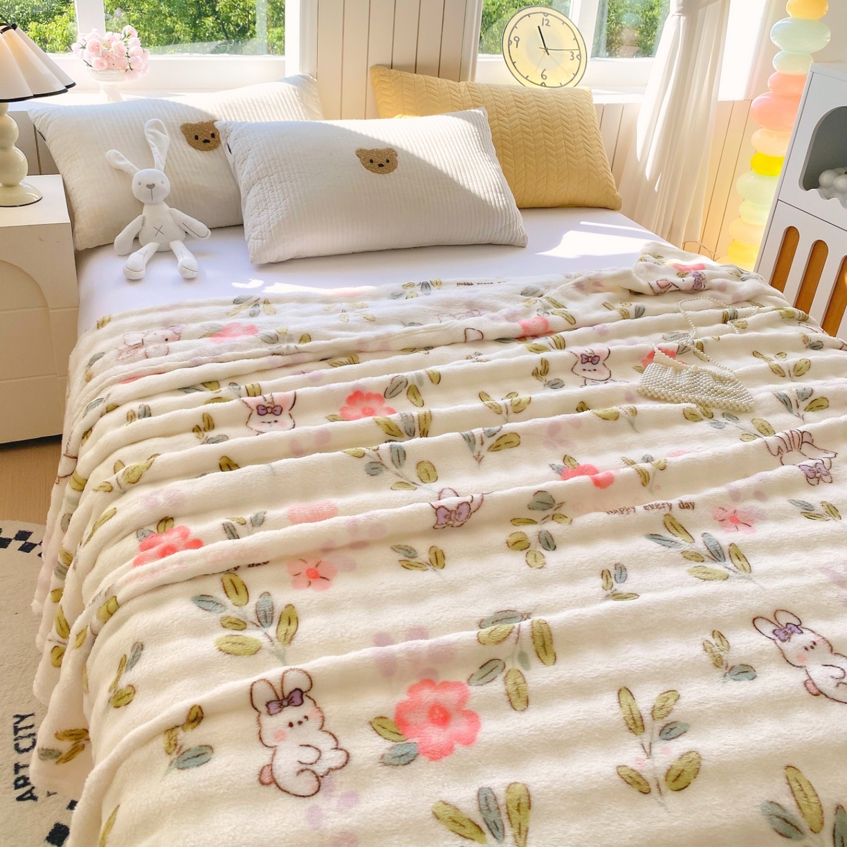 91家纺网 家纺一手货源 找家纺 悦织湾家纺 2025新款炫彩仿兔毛绒泡泡绒牛奶绒法兰绒毛毯休闲毯沙发盖毯跨境外贸出口专供 青青小兔