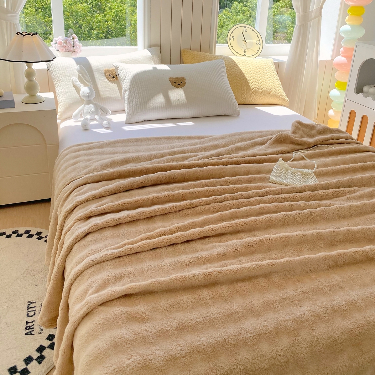 91家纺网 家纺一手货源 找家纺 悦织湾家纺 2025新款炫彩仿兔毛绒泡泡绒牛奶绒法兰绒毛毯休闲毯沙发盖毯跨境外贸出口专供 香槟色