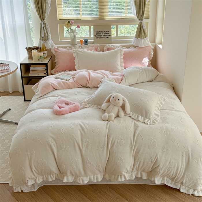 （总）潘朵拉家纺 2025高克重雕花绒樱桃琥珀系列牛奶绒四件套