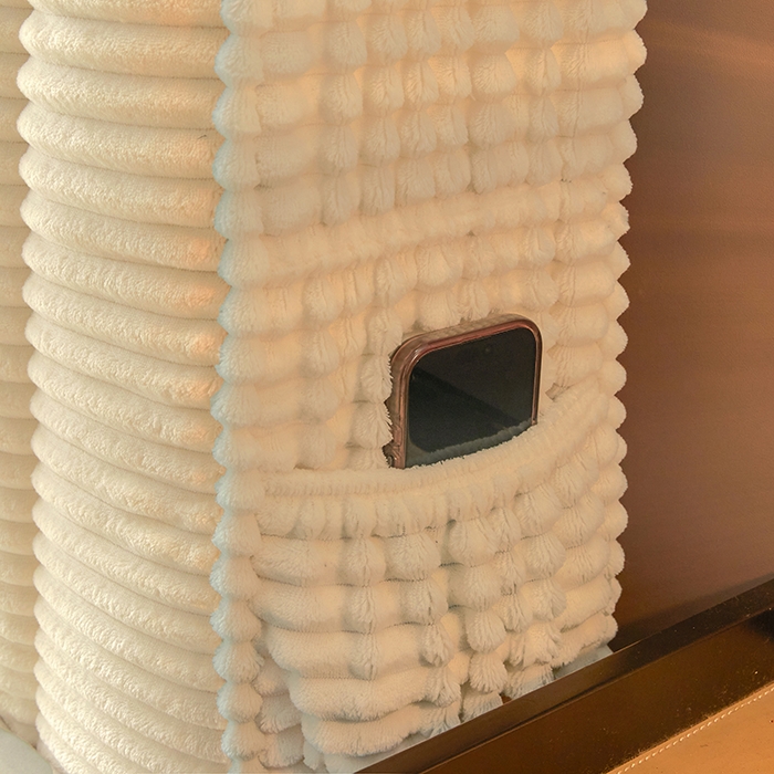 91家纺网 家纺一手货源 找家纺 （总）情恒家纺 2025新款兔兔绒抽条加厚床头罩