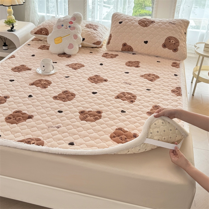 91家纺网 家纺一手货源 找家纺 （总）优选 2025热款外贸跨境电商热销款冬季加厚牛奶绒印花床垫床垫学生单人宿舍上下铺