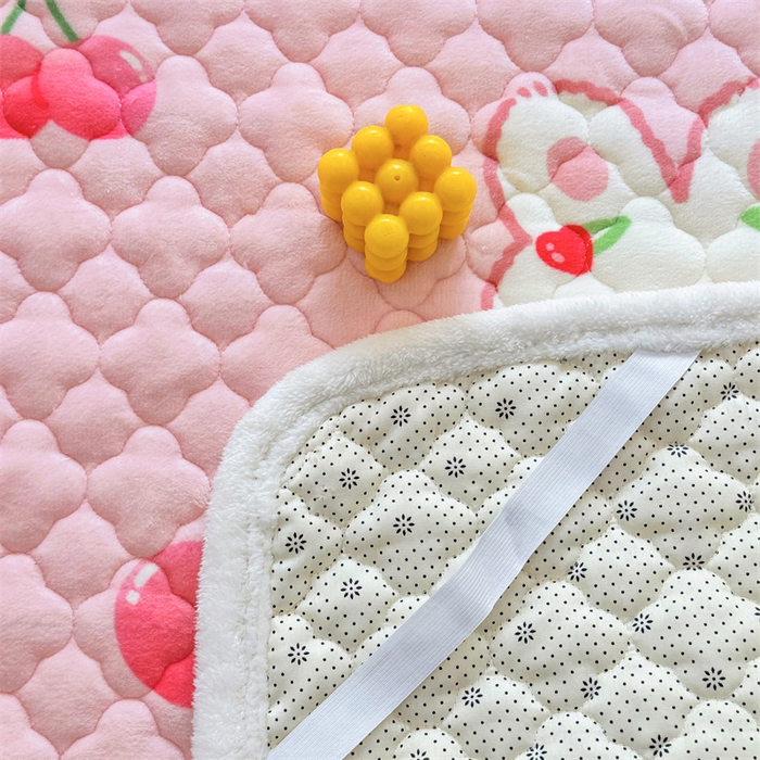 91家纺网 家纺一手货源 找家纺 优选 2025热款外贸跨境电商热销款冬季加厚牛奶绒印花床垫床垫学生单人宿舍上下铺 樱桃小兔