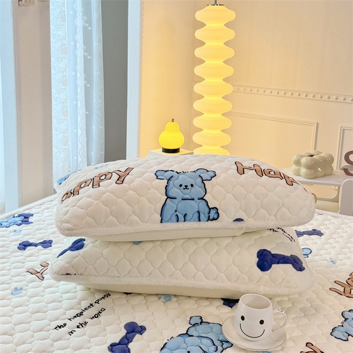 91家纺网 家纺一手货源 找家纺 优选 2025热款外贸跨境电商热销款冬季加厚牛奶绒印花床垫床垫学生单人宿舍上下铺 快乐狗