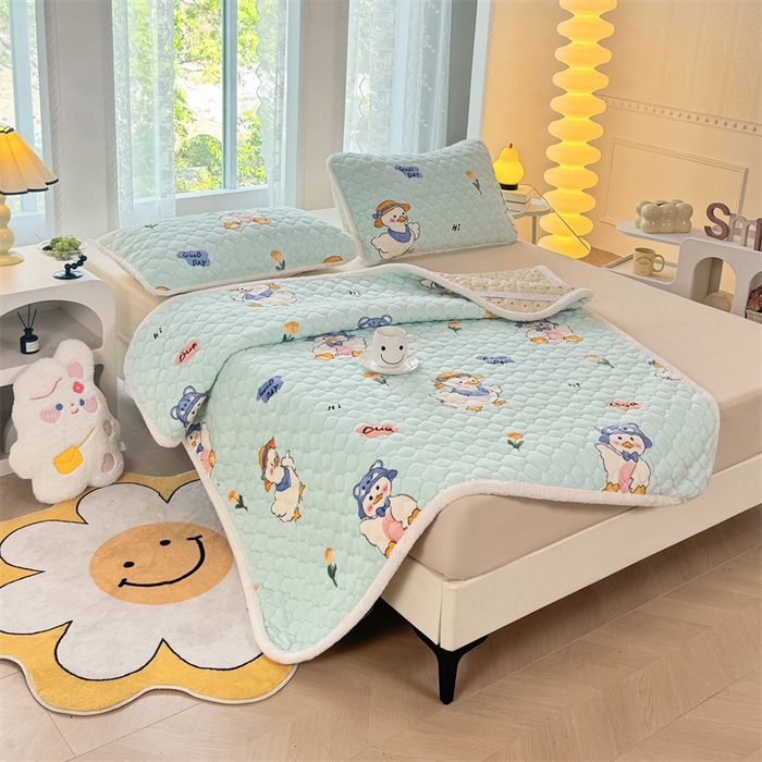 91家纺网 家纺一手货源 找家纺 优选 2025热款外贸跨境电商热销款冬季加厚牛奶绒印花床垫床垫学生单人宿舍上下铺 顽皮小鸭