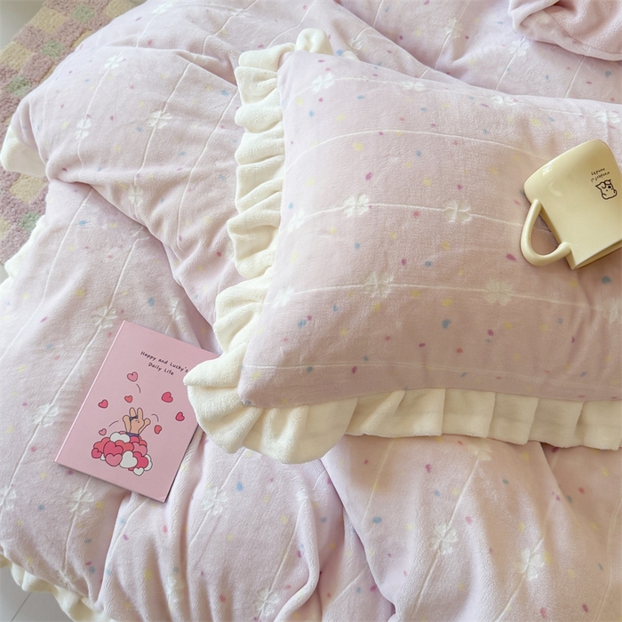 91家纺网 家纺一手货源 找家纺 （总）潘朵拉家纺 2025立体着色雕花系列牛奶绒四件套