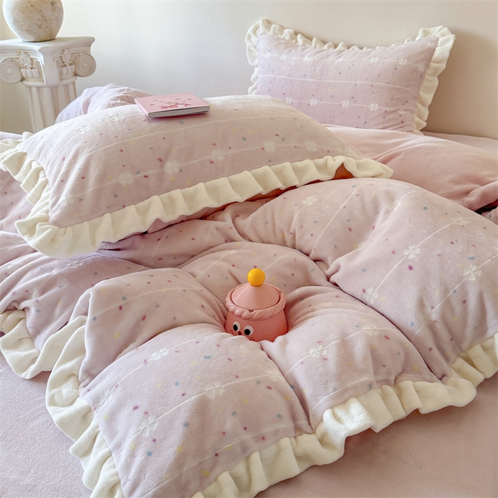 91家纺网 家纺一手货源 找家纺 （总）潘朵拉家纺 2025立体着色雕花系列牛奶绒四件套