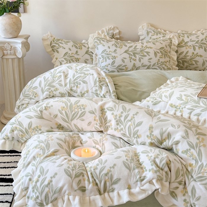 91家纺网 家纺一手货源 找家纺 潘朵拉家纺 2025立体着色雕花系列牛奶绒四件套 叶韵-绿