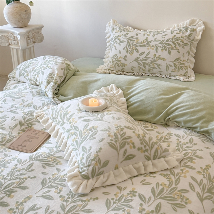 91家纺网 家纺一手货源 找家纺 潘朵拉家纺 2025立体着色雕花系列牛奶绒四件套 叶韵-绿
