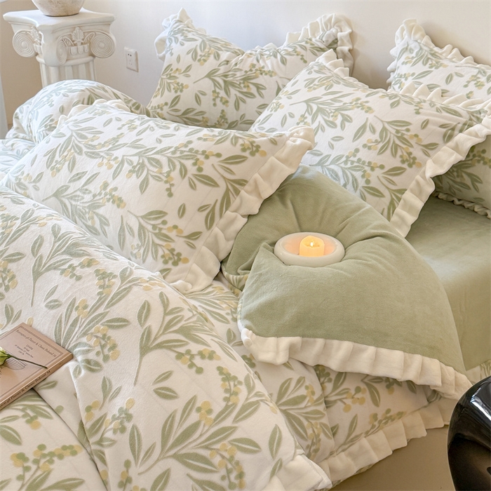 91家纺网 家纺一手货源 找家纺 潘朵拉家纺 2025立体着色雕花系列牛奶绒四件套 叶韵-绿